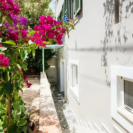 Bookamvillia Apartment *