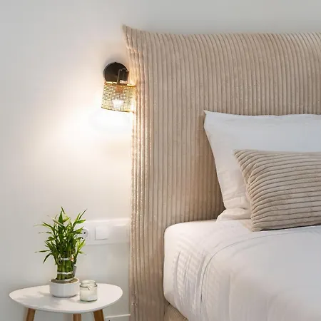 Lägenhet Bookamvillia Nidhrion