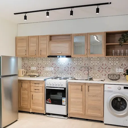 Boukamvillia Apartment, Just 500m From
