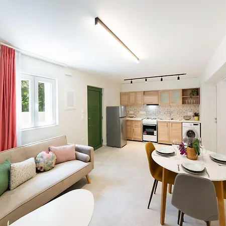 Appartamento Boukamvillia Apartment, Just 500m From