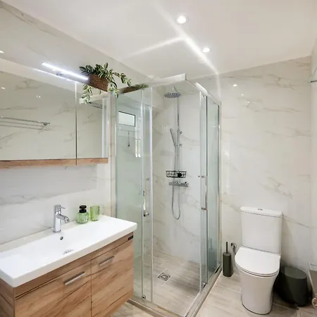Appartamento Boukamvillia Apartment, Just 500m From *