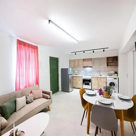 Boukamvillia Apartment, Just 500m From
