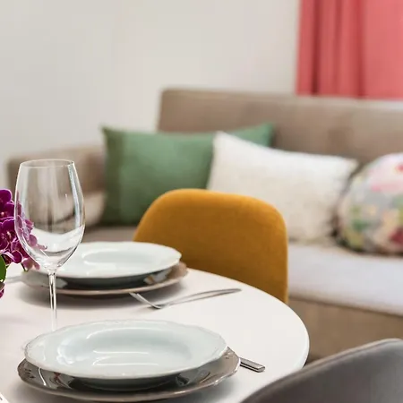 Boukamvillia Apartment, Just 500m From